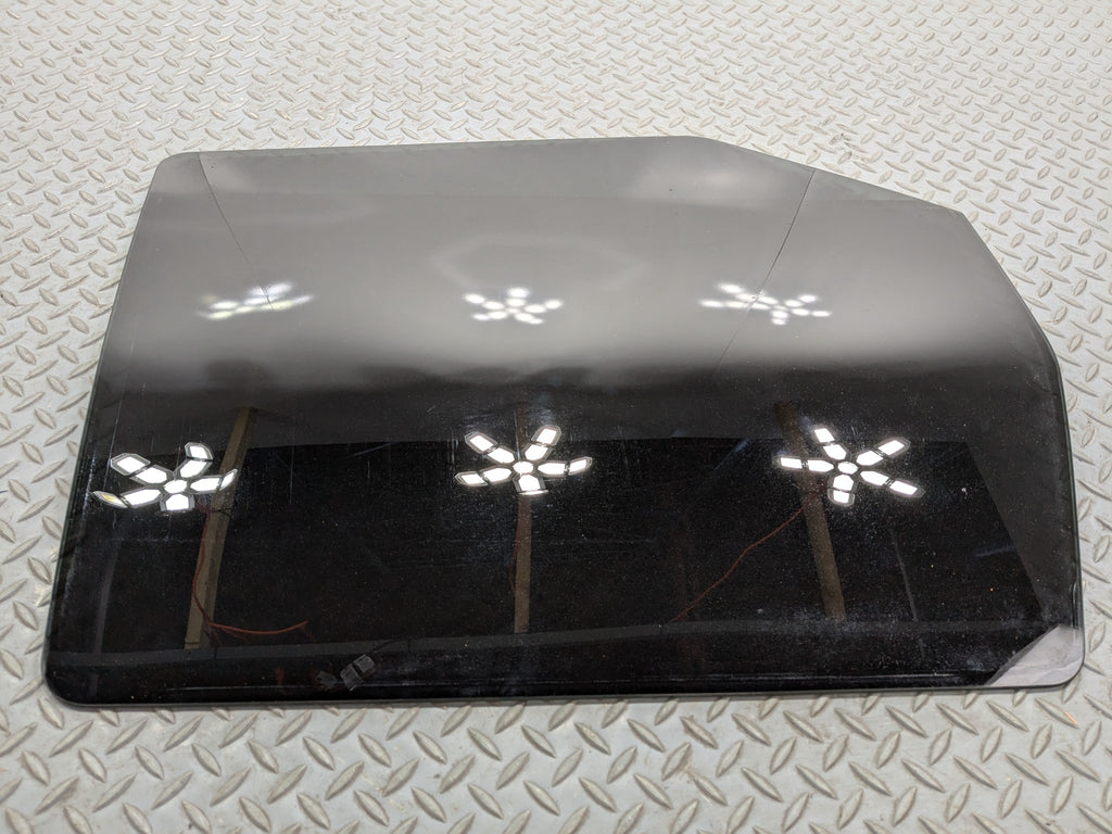 05 - 07 OEM JEEP GRAND CHEROKEE REAR RIGHT DOOR WINDOW GLASS WITH PRIVACY TINT