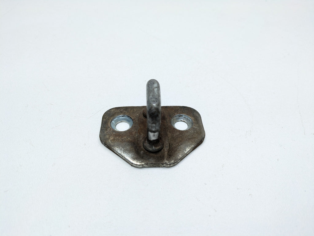 05 - 07 OEM JEEP GRAND CHEROKEE REAR RIGHT PASSENGER SIDE DOOR LOCK STRIKER