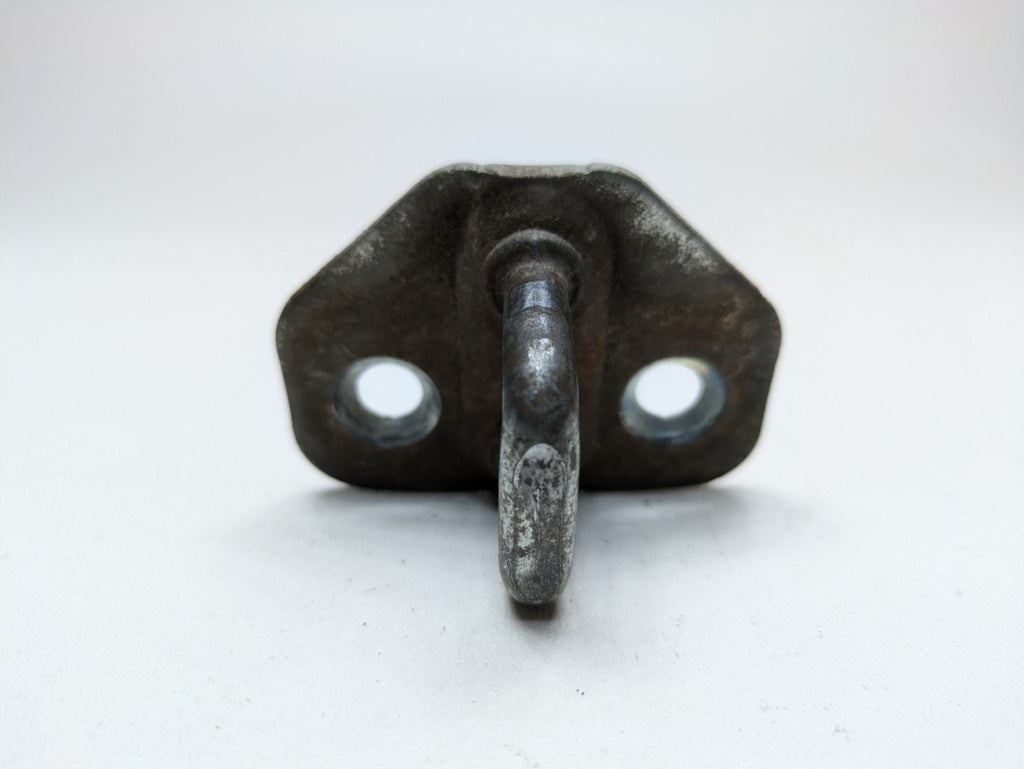 05 - 07 OEM JEEP GRAND CHEROKEE REAR RIGHT PASSENGER SIDE DOOR LOCK STRIKER