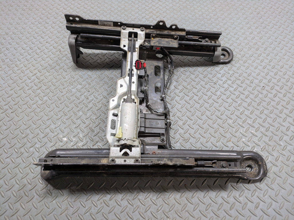05 - 07 OEM JEEP GRAND CHEROKEE FRONT RIGHT PASSENGER SIDE SEAT TRACK WITH MOTOR