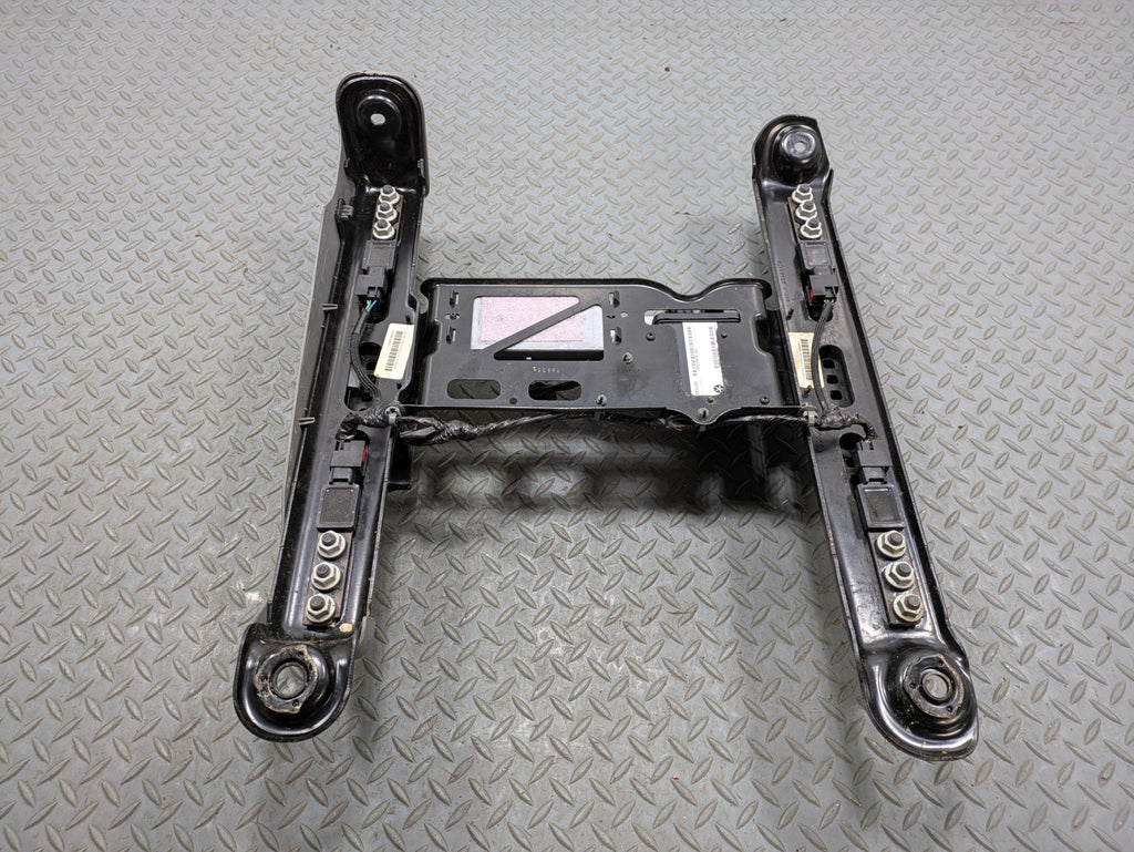 05 - 07 OEM JEEP GRAND CHEROKEE FRONT RIGHT PASSENGER SIDE SEAT TRACK WITH MOTOR