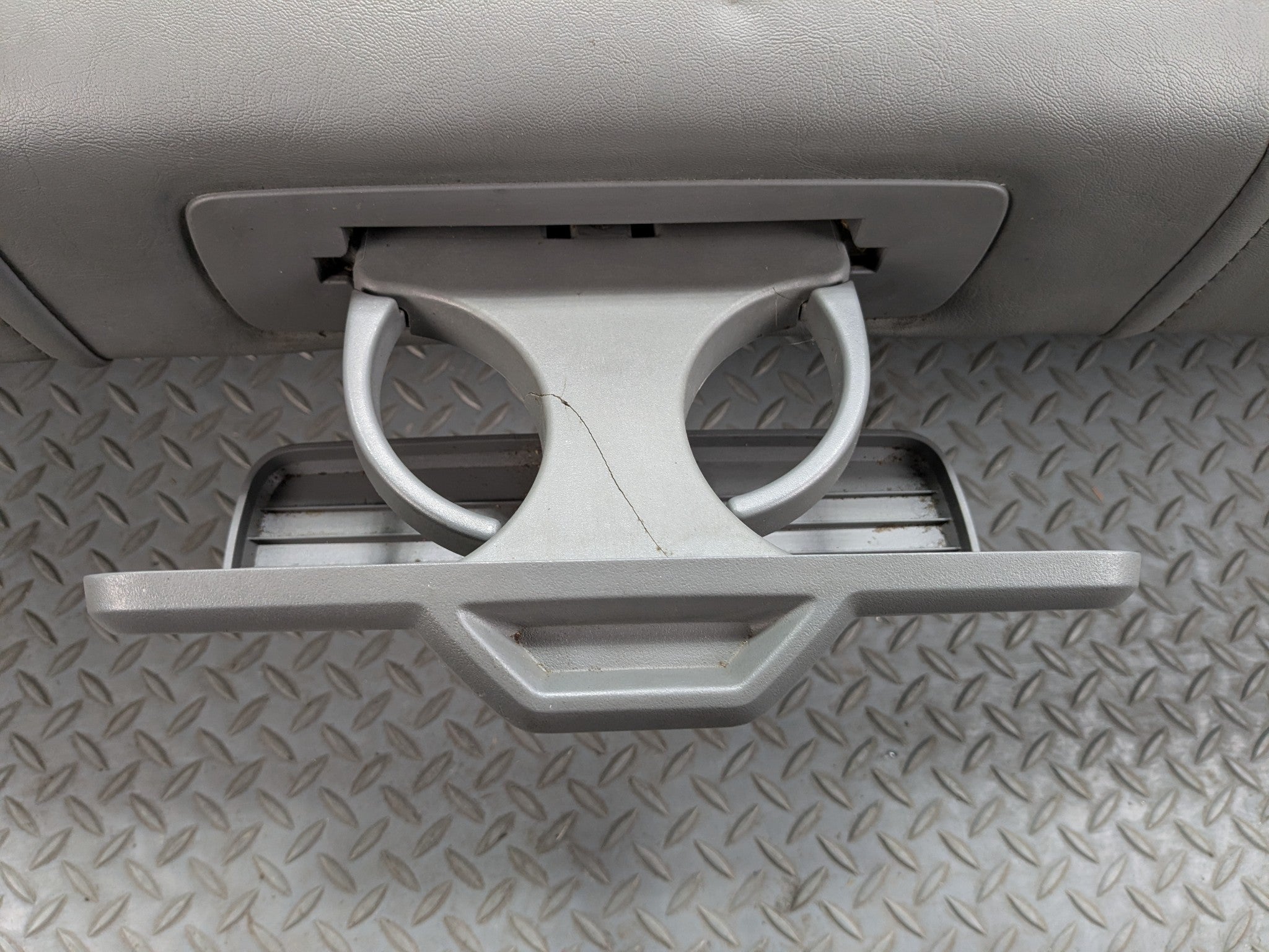 05 - 07 OEM JEEP GRAND CHEROKEE REAR LOWER SEAT CUSHION LEATHER BATTLESHIP GRAY