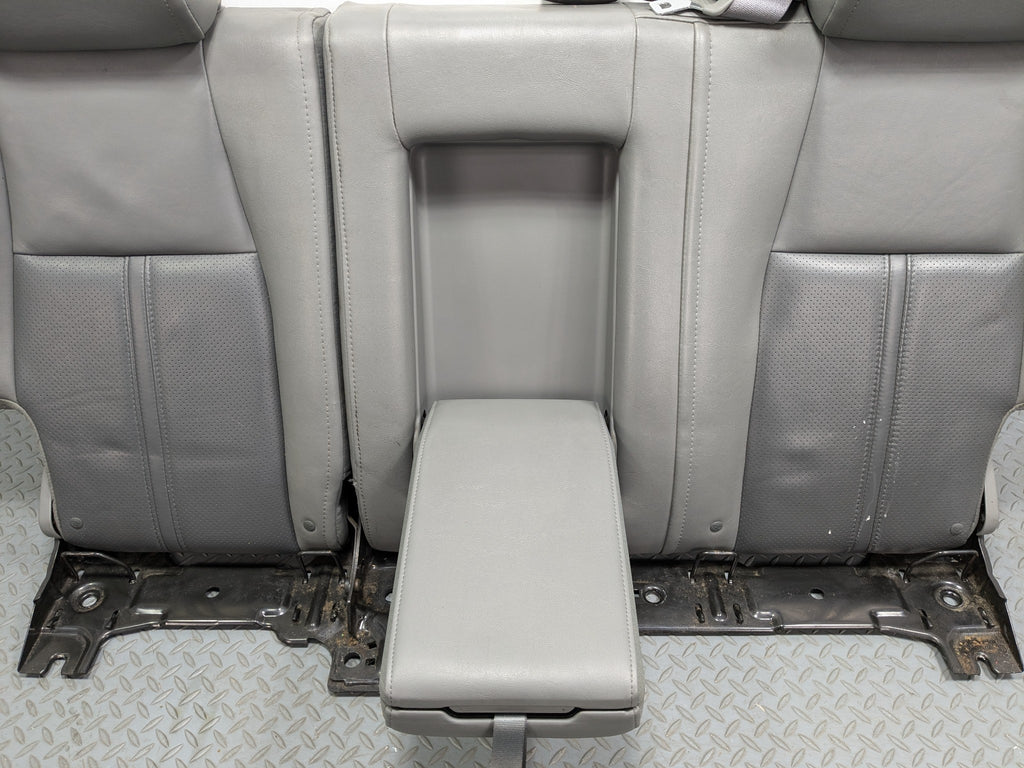 05 - 07 OEM JEEP GRAND CHEROKEE UPPER BACK SEAT CUSHION LEATHER WITH HEADREST