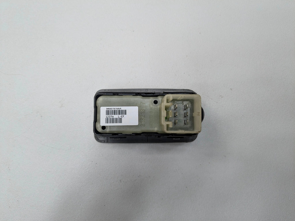 05 - 07 OEM CHRYSLER 300 REAR RIGHT PASSENGER SIDE DOOR WINDOW CONTROL SWITCH
