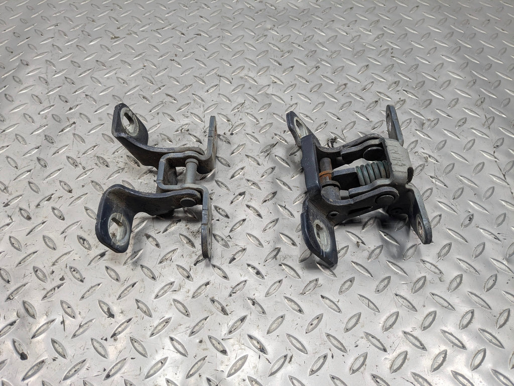 05 - 07 OEM CHRYSLER 300 REAR RIGHT PASSENGER SIDE UPPER LOWER DOOR HINGE SET