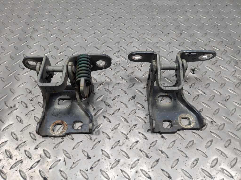 05 - 07 OEM CHRYSLER 300 FRONT RIGHT PASSENGER SIDE UPPER LOWER DOOR HINGE SET