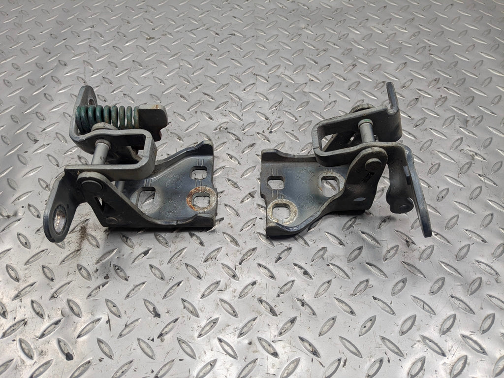 05 - 07 OEM CHRYSLER 300 FRONT RIGHT PASSENGER SIDE UPPER LOWER DOOR HINGE SET