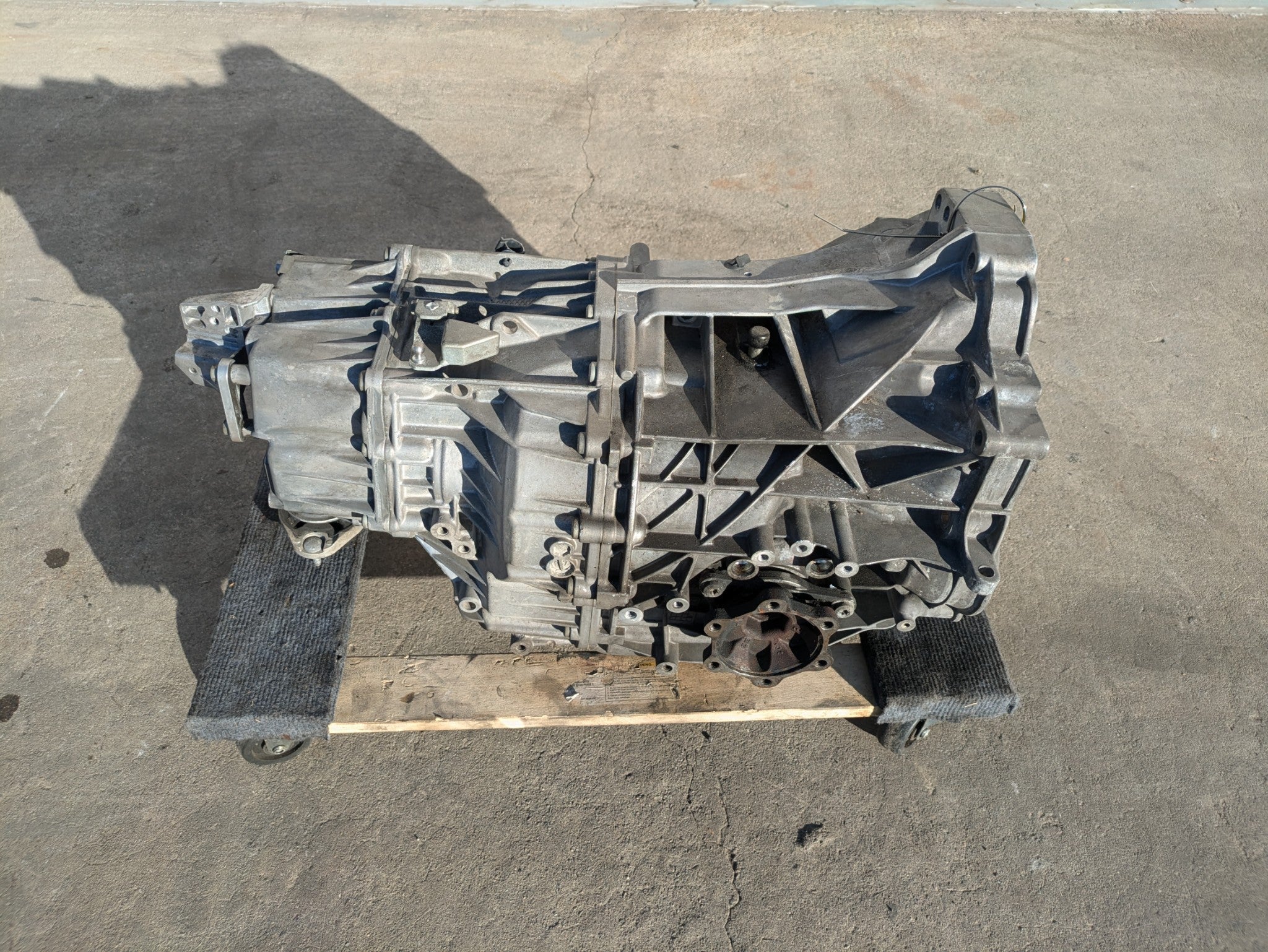 2004 - 2009 OEM AUDI A4 6 SPEED AUTOMATIC TRANSMISSION ASSEMBLY