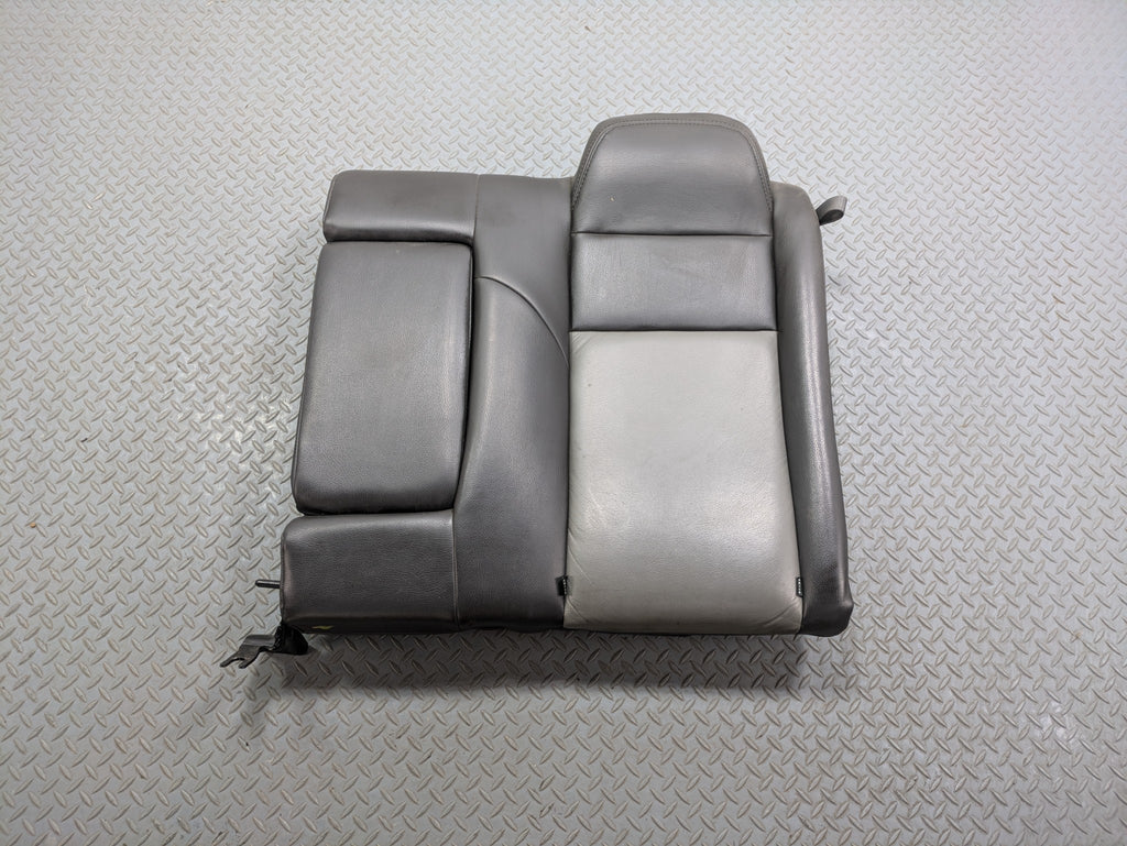 05 - 07 OEM CHRYSLER 300 REAR LEFT SIDE UPPER SEAT CUSHION WITH ARMREST BLACK