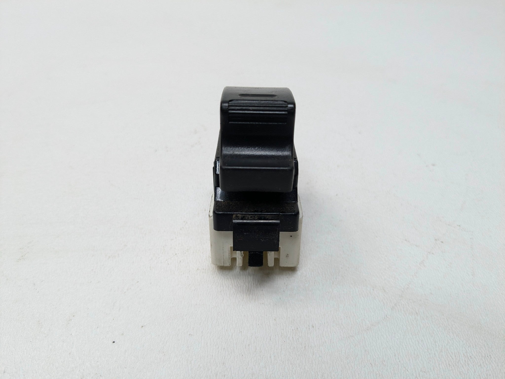 06 - 09 OEM TOYOTA PRIUS FRONT RIGHT PASSENGER SIDE MASTER DOOR SWITCH ASSEMBLY