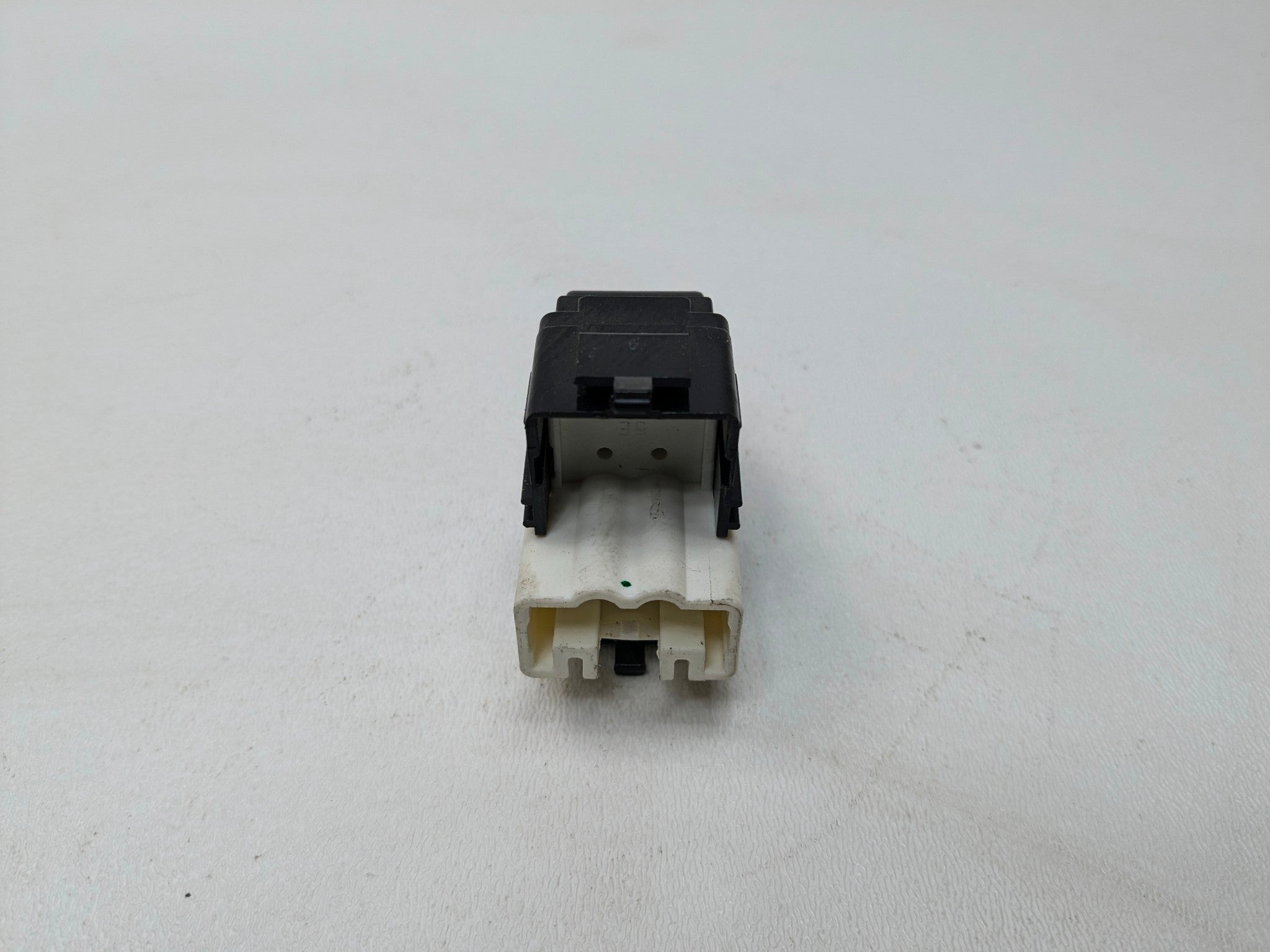 06 - 09 OEM TOYOTA PRIUS FRONT RIGHT PASSENGER SIDE MASTER DOOR SWITCH ASSEMBLY