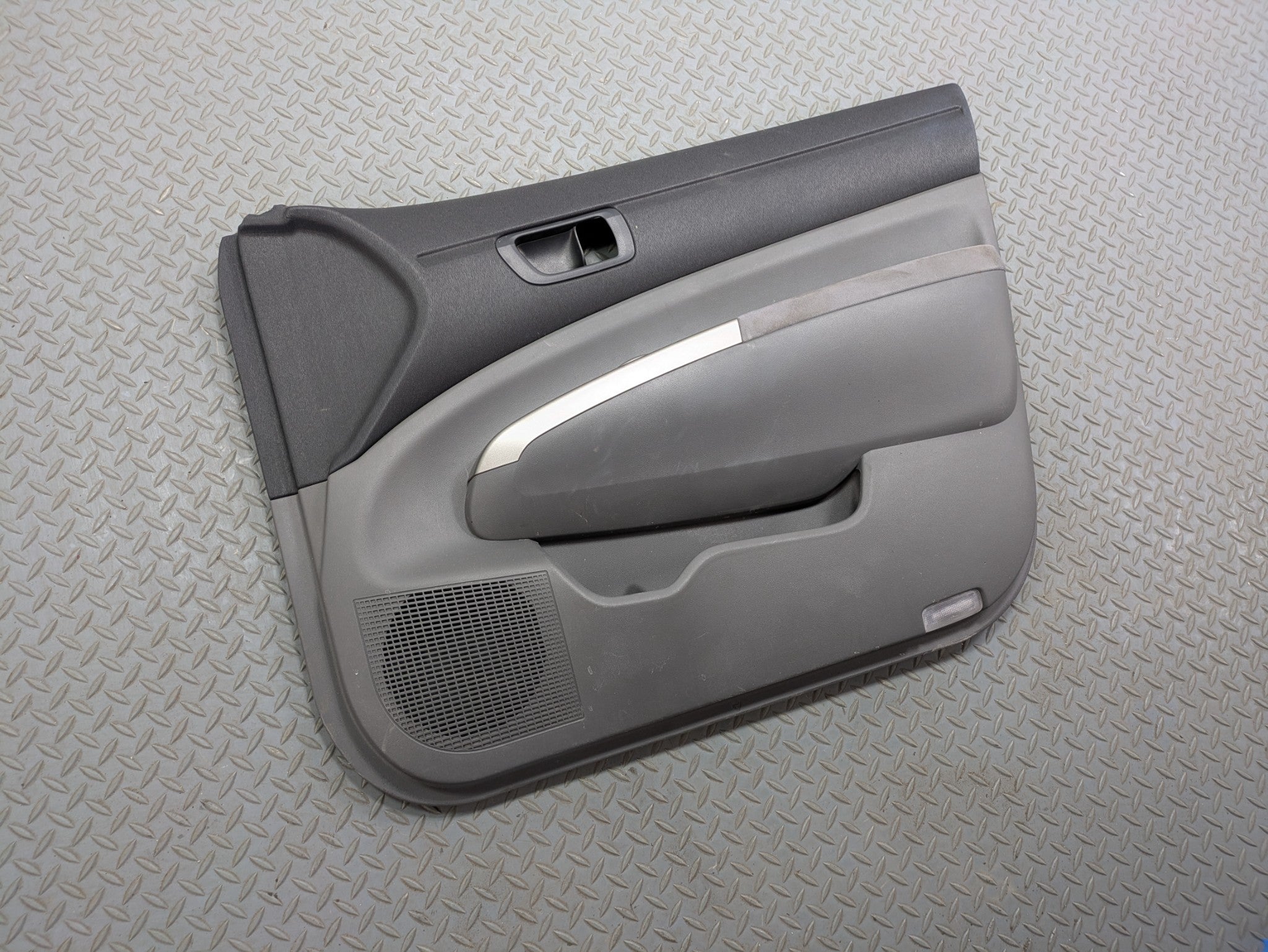 06 - 09 OEM TOYOTA PRIUS FRONT RIGHT PASSENGER SIDE DOOR TRIM PANEL SMOKEY GREY