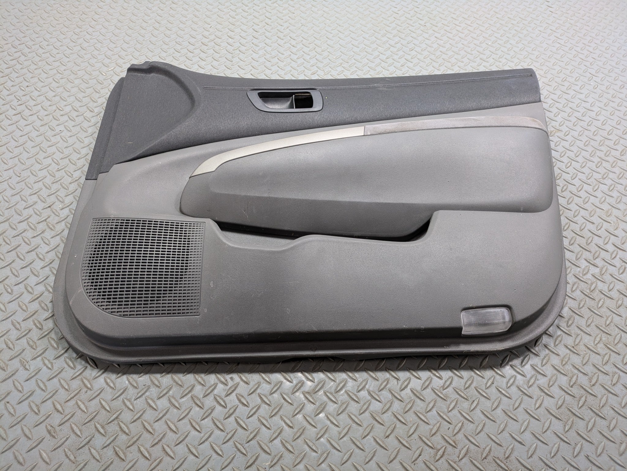 06 - 09 OEM TOYOTA PRIUS FRONT RIGHT PASSENGER SIDE DOOR TRIM PANEL SMOKEY GREY