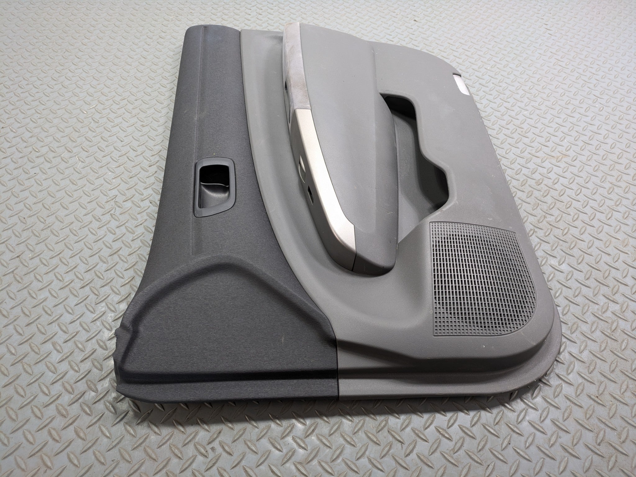 06 - 09 OEM TOYOTA PRIUS FRONT RIGHT PASSENGER SIDE DOOR TRIM PANEL SMOKEY GREY