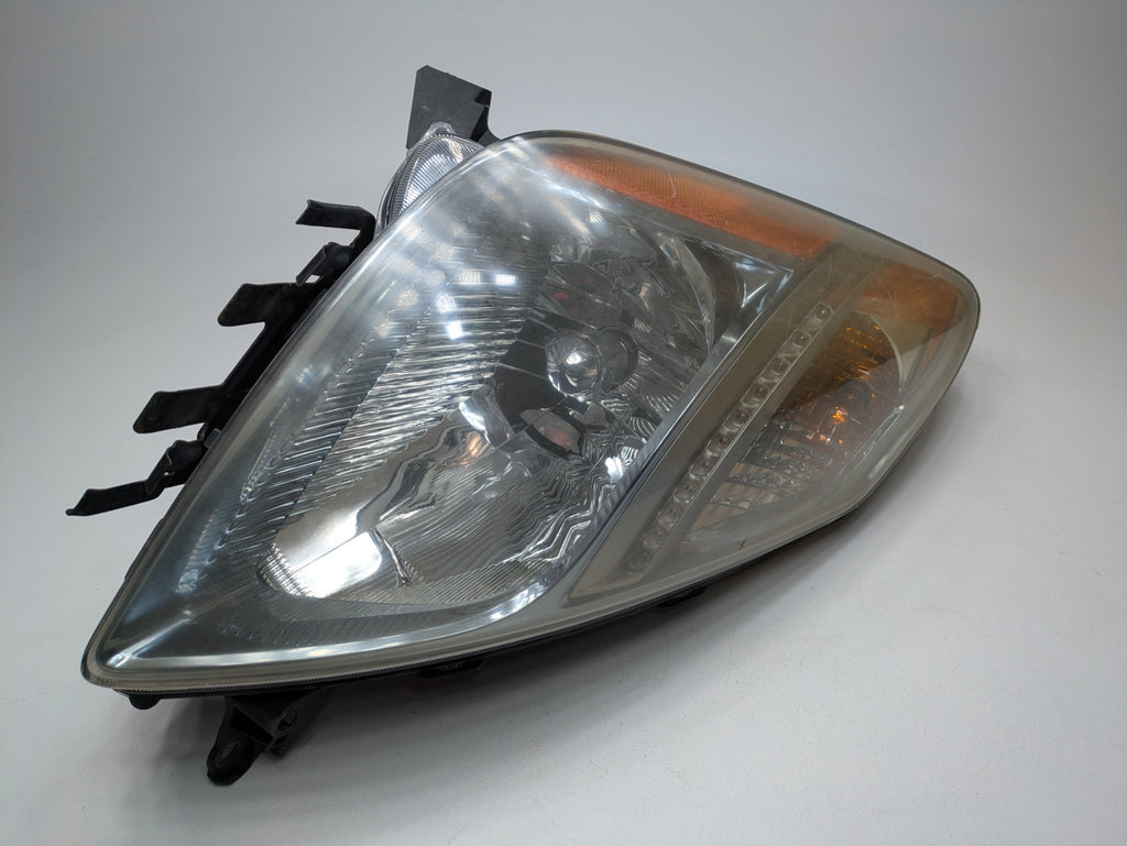 06 - 09 OEM TOYOTA PRIUS FRONT RIGHT PASSENGER SIDE  HEADLIGHT ASSEMBLY