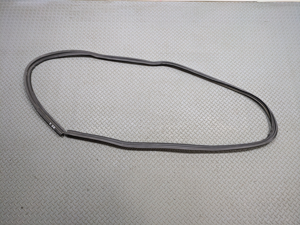 2005 - 2007 OEM FORD ESCAPE REAR TAILGATE LIFTGATE TRUNK WEATHER STRIP SEAL