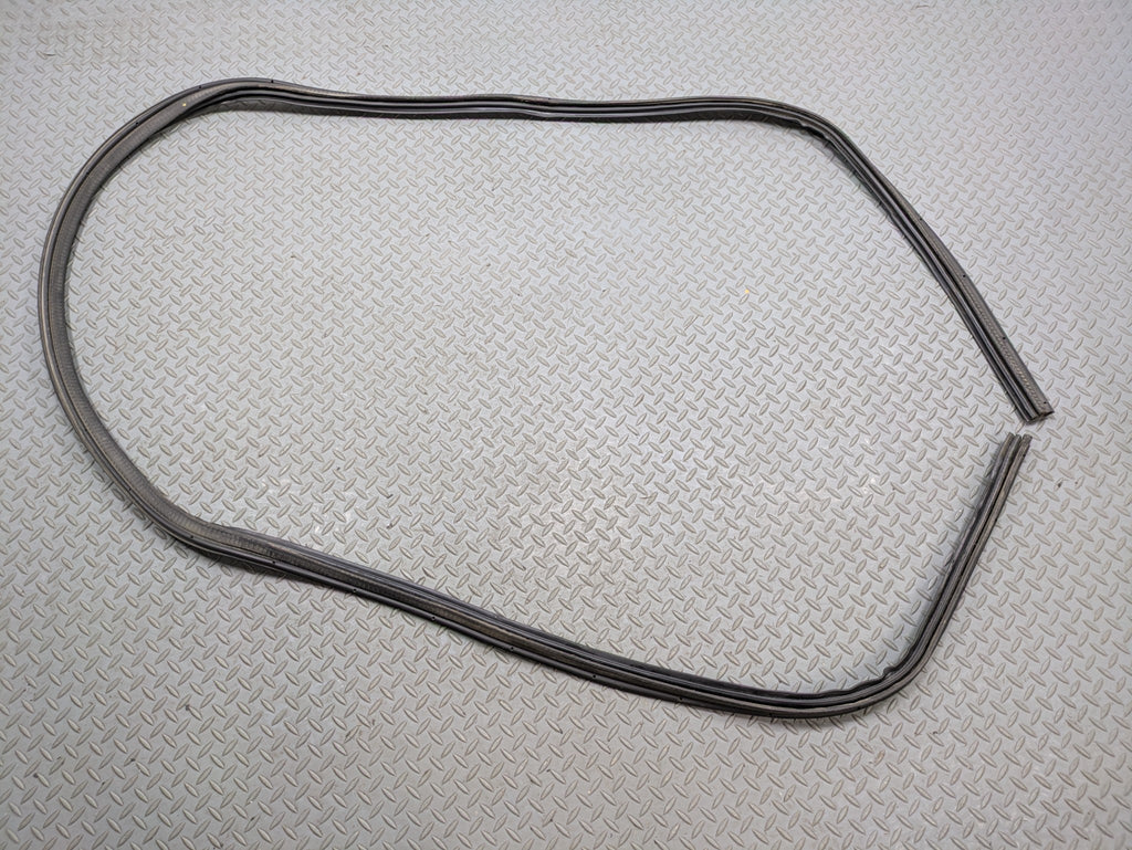 2005 - 2007 OEM FORD ESCAPE REAR TAILGATE LIFTGATE TRUNK WEATHER STRIP SEAL