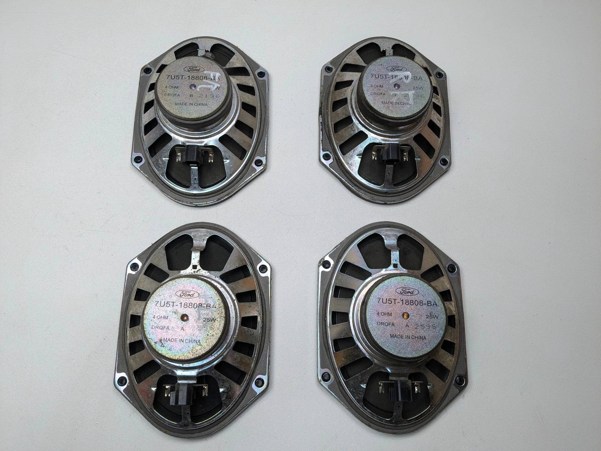 05 - 07 OEM FORD ESCAPE FRONT AND REAR INTERIOR AUDIO SOUND SYSTEM SPEAKER SET
