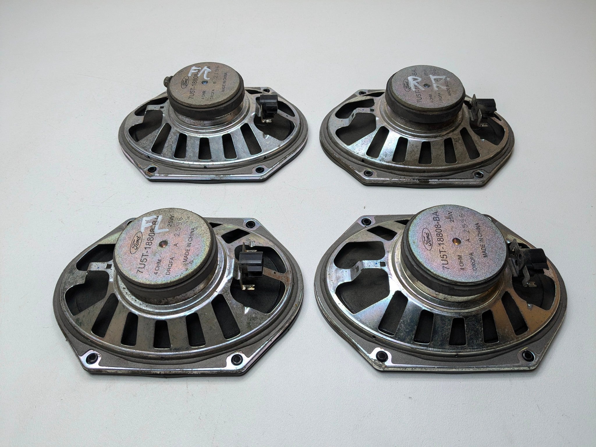 05 - 07 OEM FORD ESCAPE FRONT AND REAR INTERIOR AUDIO SOUND SYSTEM SPEAKER SET