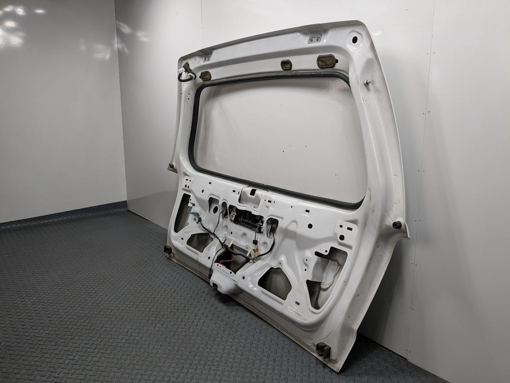 2005 - 2007 OEM FORD ESCAPE TAILGATE LIFTGATE SHELL PANEL ASSEMBLY WHITE