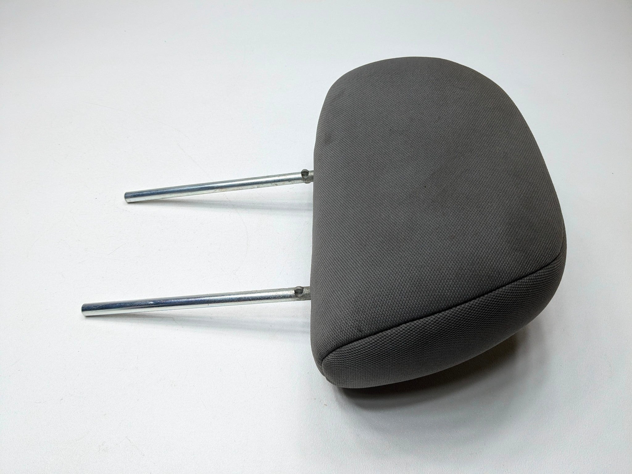 2005 - 2007 OEM FORD ESCAPE REAR RIGHT PASSENGER SIDE SEAT HEADREST GREY CLOTH