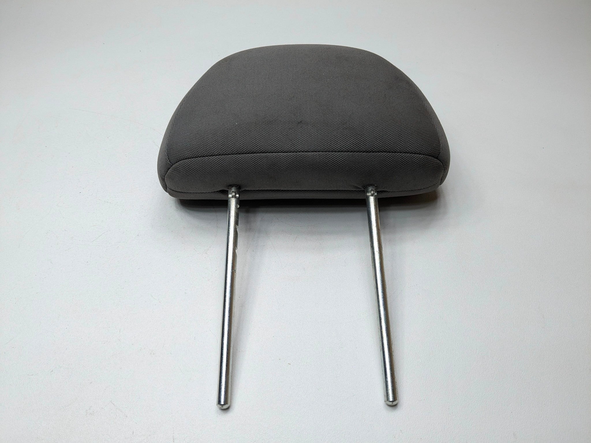 2005 - 2007 OEM FORD ESCAPE REAR RIGHT PASSENGER SIDE SEAT HEADREST GREY CLOTH