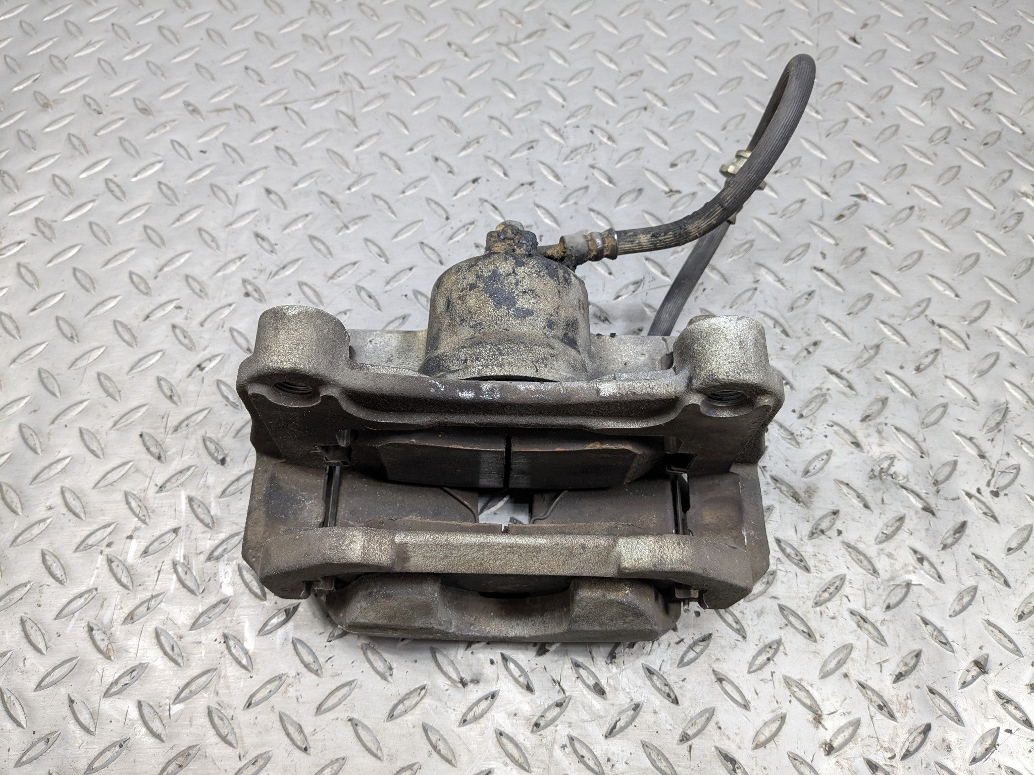 2009 - 2011 OEM NISSAN MAXIMA FRONT RIGHT PASSENGER SIDE BRAKE CALIPER ASSEMBLY
