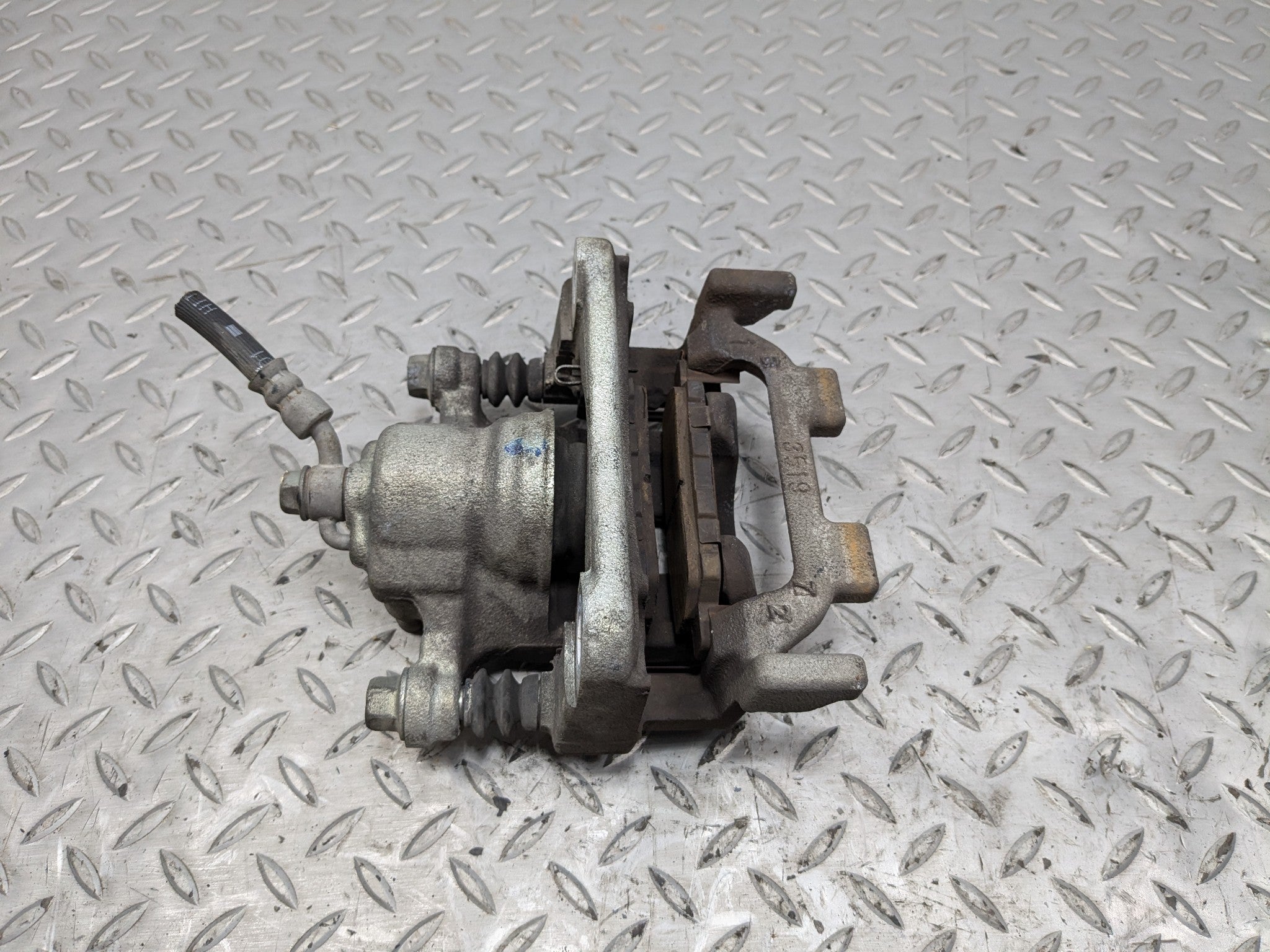 2009 - 2011 OEM NISSAN MAXIMA REAR LEFT DRIVER SIDE BRAKE CALIPER ASSEMBLY