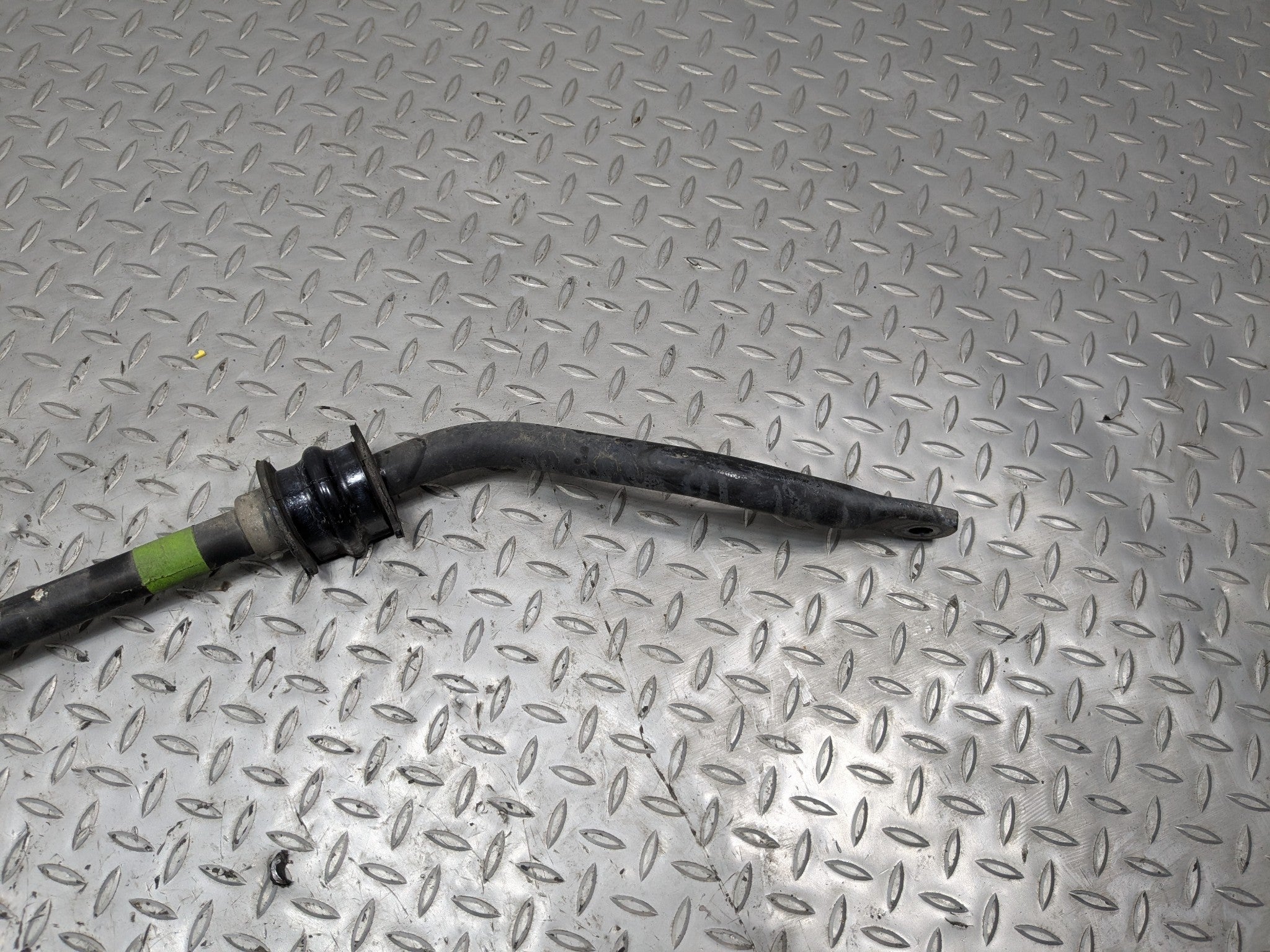 2009 - 2011 OEM NISSAN MAXIMA REAR SUSPENSION ANTI ROLL STABILIZER SWAY BAR