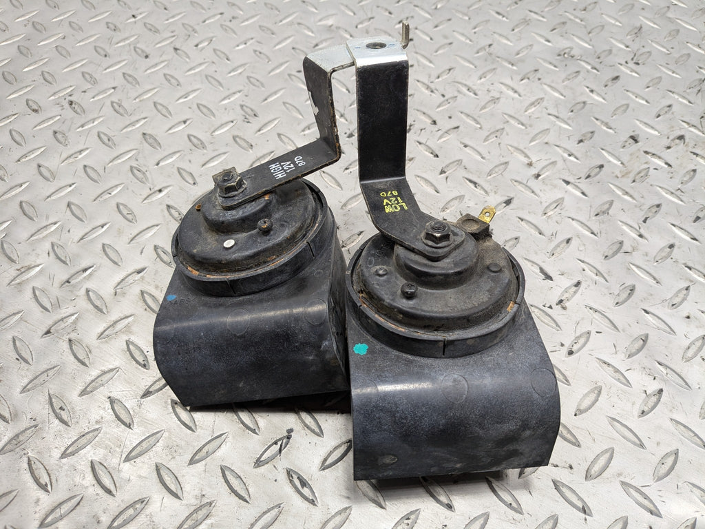 2009 - 2011 OEM NISSAN MAXIMA FRONT LEFT AND RIGHT NOTE TONE FREQUENCY HORN SET