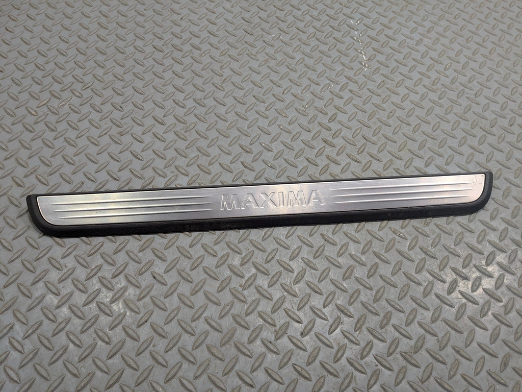 2009 - 2011 OEM NISSAN MAXIMA FRONT LEFT DRIVER SIDE DOOR SILL PLATE TRIM