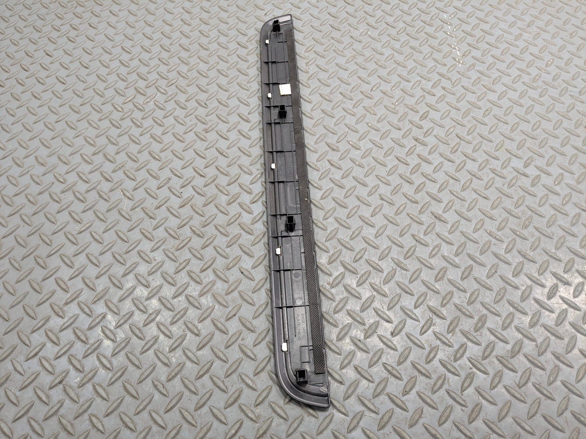 2009 - 2011 OEM NISSAN MAXIMA FRONT LEFT DRIVER SIDE DOOR SILL PLATE TRIM