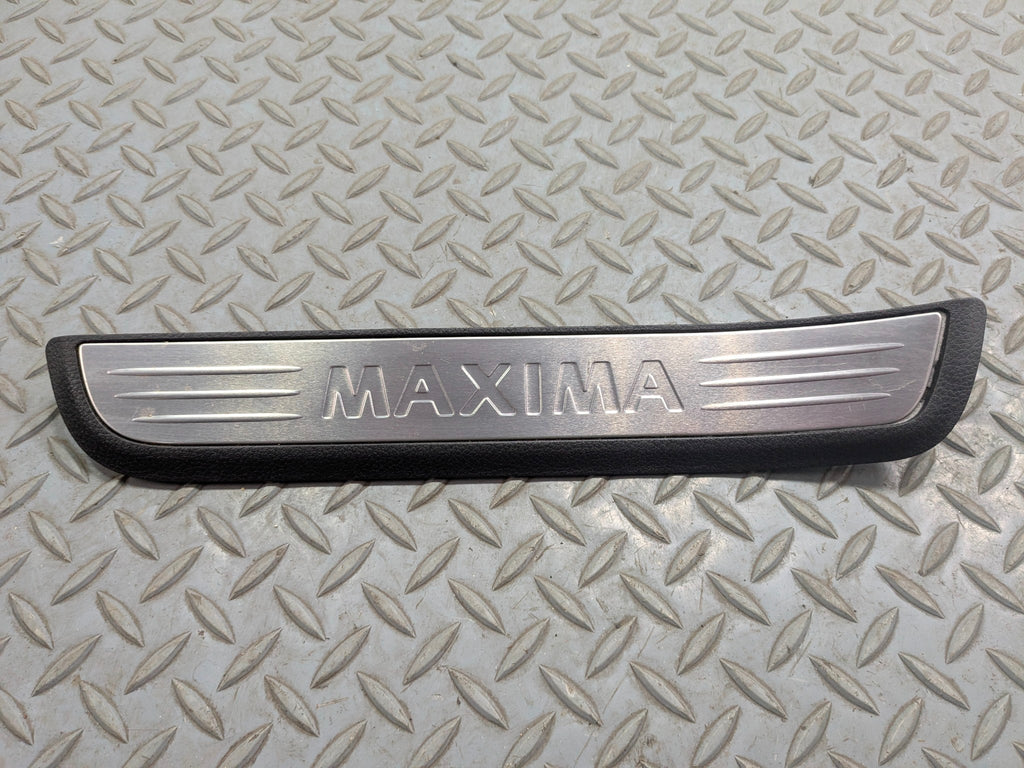 2009 - 2011 OEM NISSAN MAXIMA REAR LEFT DRIVER SIDE DOOR SILL PLATE TRIM