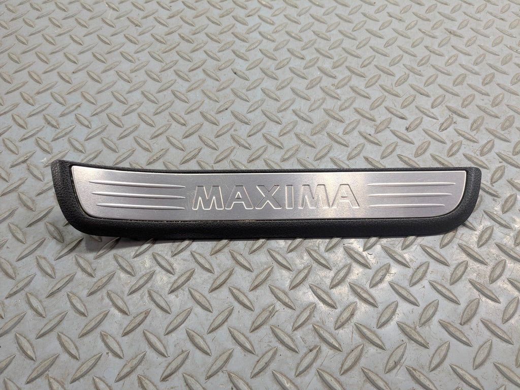 2009 - 2011 OEM NISSAN MAXIMA REAR RIGHT PASSENGER SIDE DOOR SILL PLATE TRIM