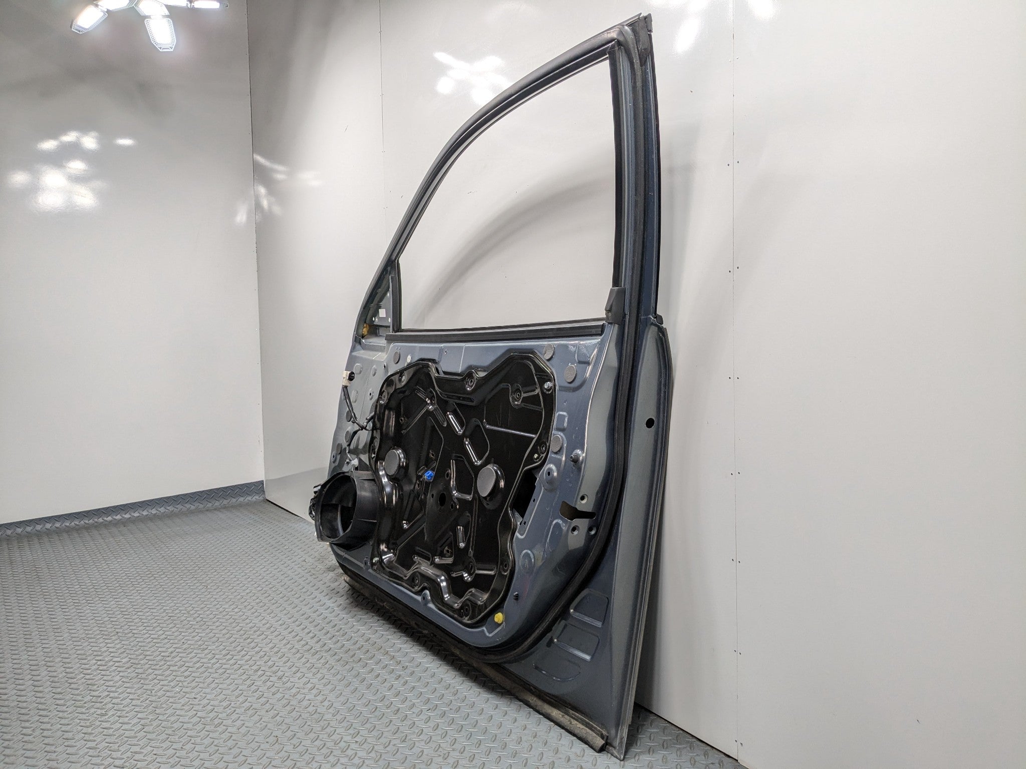 2009 - 2011 OEM NISSAN MAXIMA FRONT RIGHT SIDE DOOR SHELL PANEL METALLIC GRAY