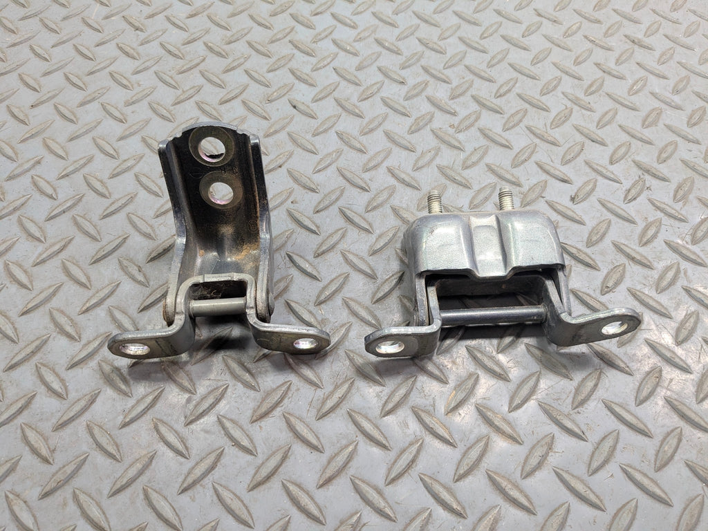 09 - 11 OEM NISSAN MAXIMA REAR RIGHT PASSENGER SIDE UPPER LOWER DOOR HINGE SET