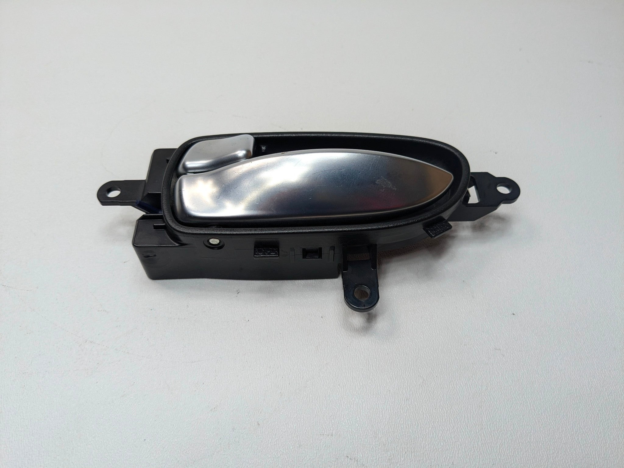 2009 - 2011 OEM NISSAN MAXIMA FRONT LEFT DRIVER SIDE INTERIOR DOOR HANDLE