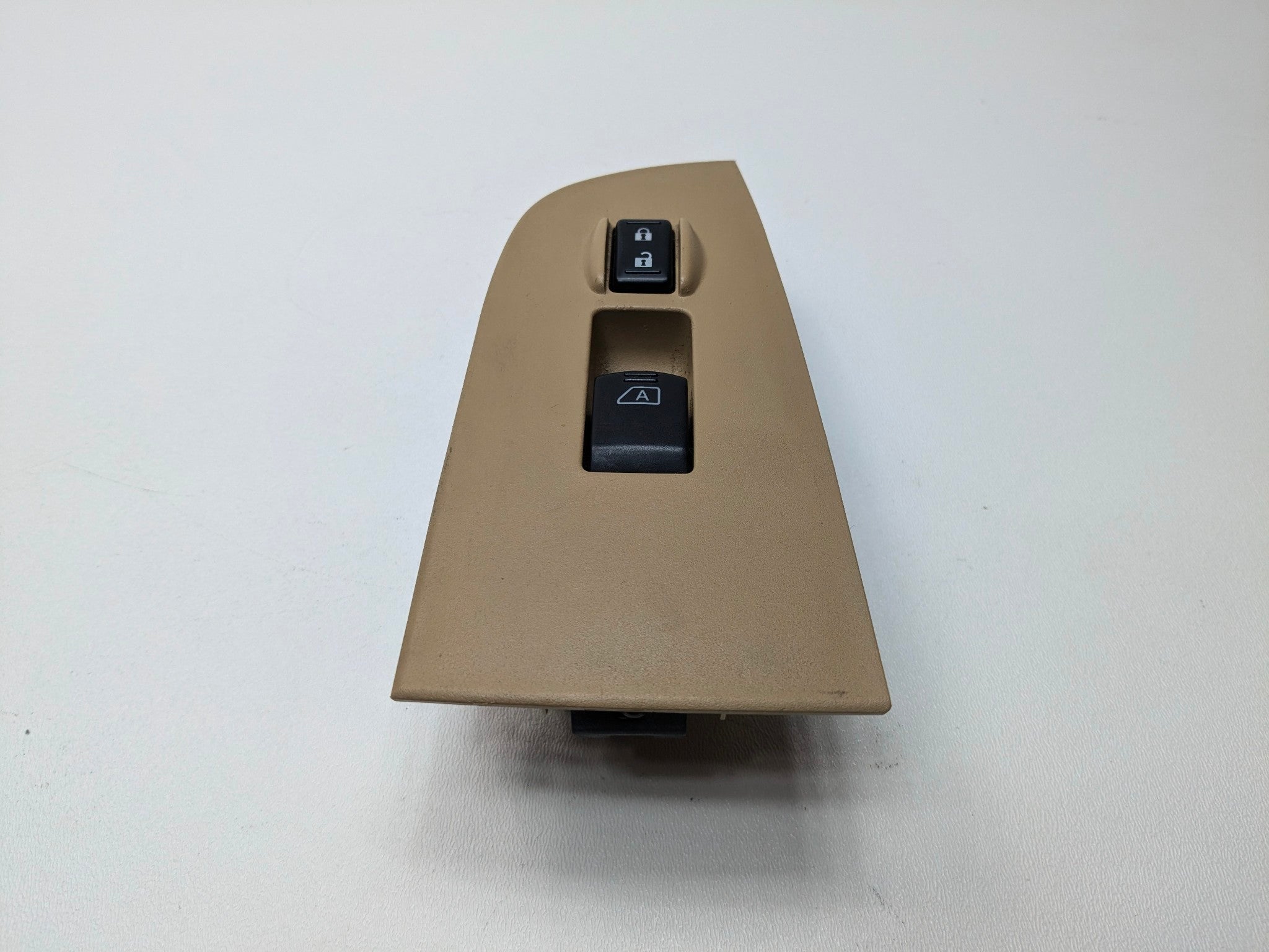 2009 - 2011 OEM NISSAN MAXIMA FRONT RIGHT PASSENGER SIDE DOOR SWITCH ASSEMBLY