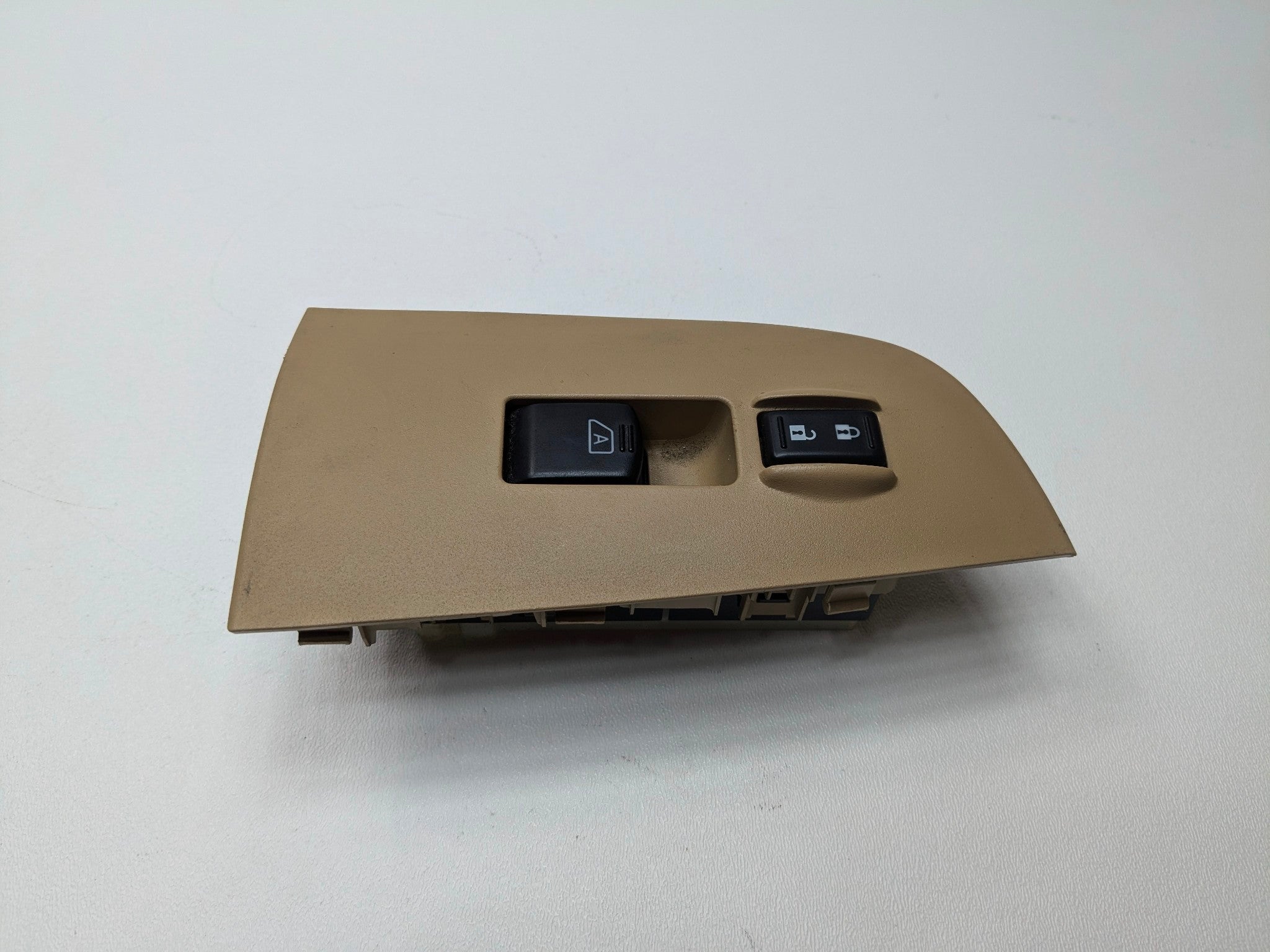 2009 - 2011 OEM NISSAN MAXIMA FRONT RIGHT PASSENGER SIDE DOOR SWITCH ASSEMBLY