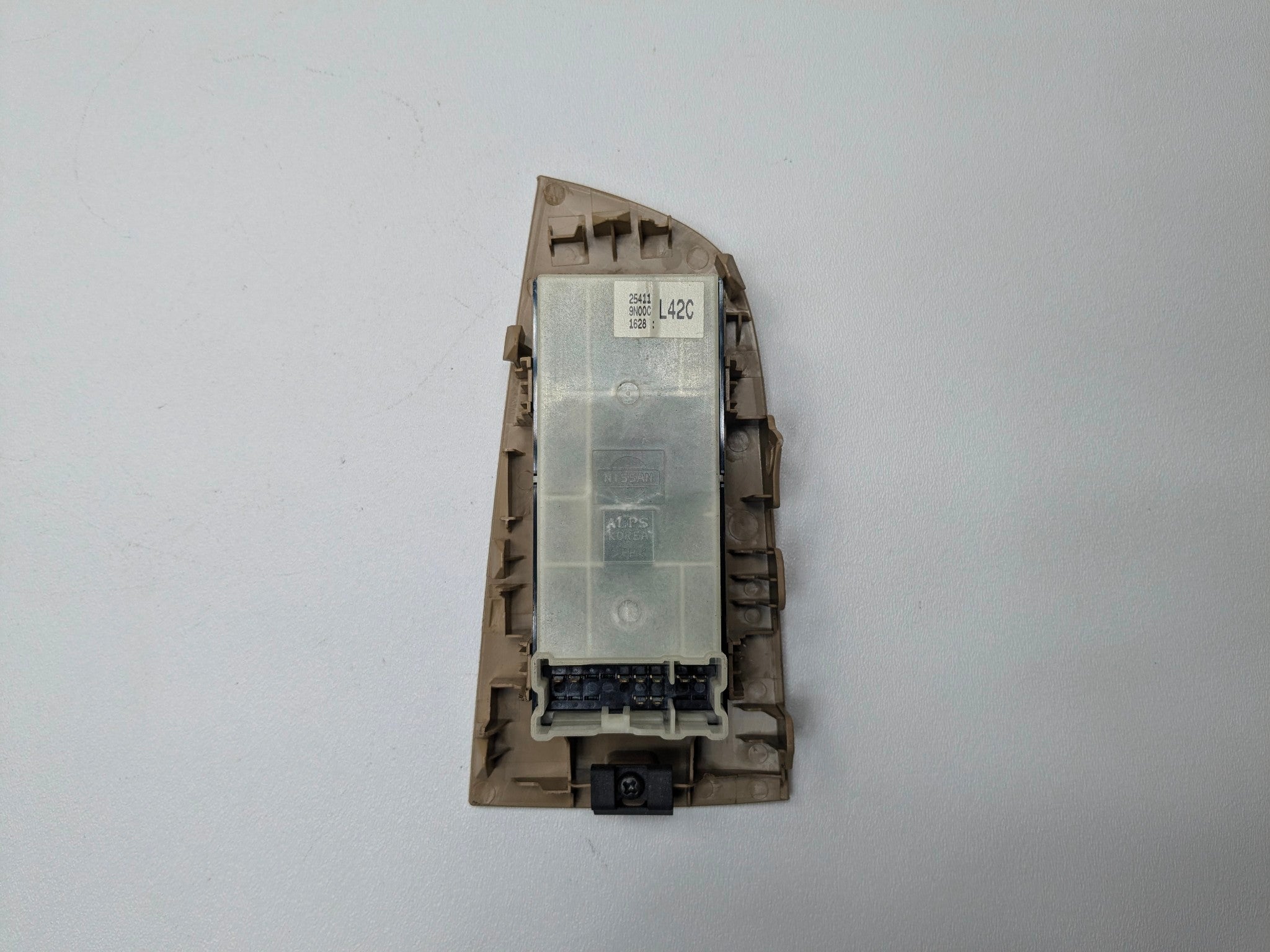 2009 - 2011 OEM NISSAN MAXIMA FRONT RIGHT PASSENGER SIDE DOOR SWITCH ASSEMBLY