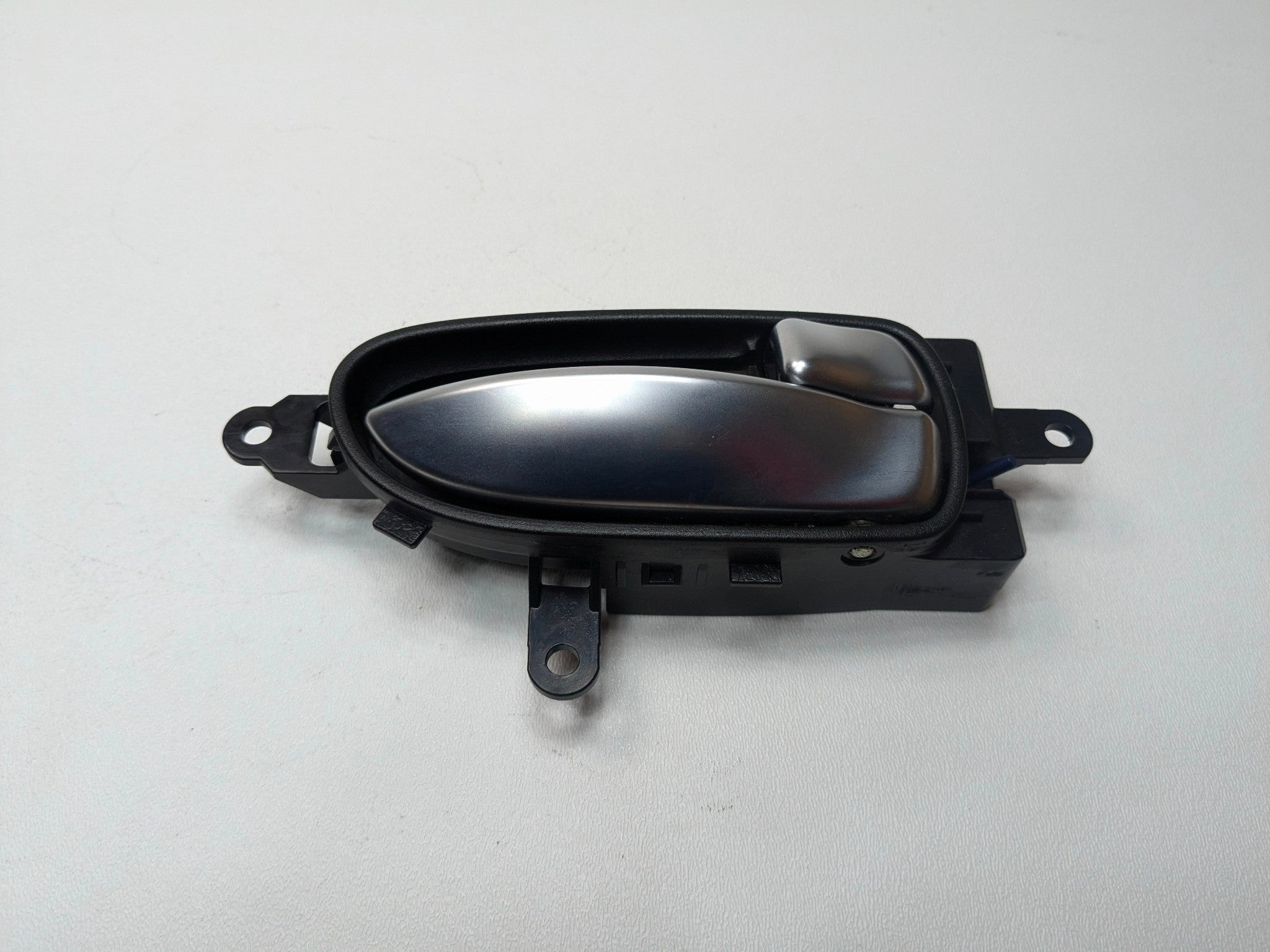 2009 - 2011 OEM NISSAN MAXIMA FRONT RIGHT PASSENGER SIDE INTERIOR DOOR HANDLE