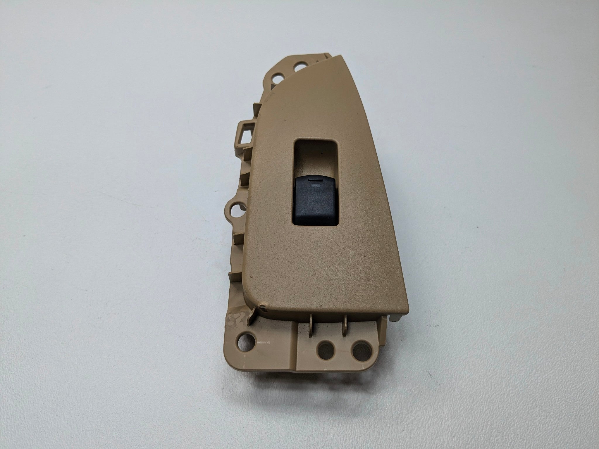 2009 - 2011 OEM NISSAN MAXIMA REAR RIGHT PASSENGER SIDE DOOR SWITCH ASSEMBLY