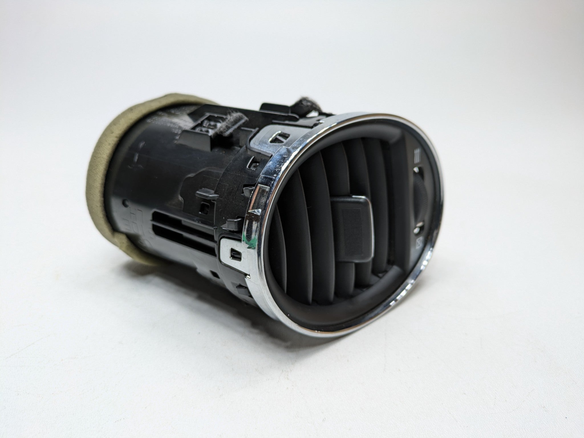 2009 - 2011 OEM NISSAN MAXIMA FRONT LEFT DRIVER SIDE DASH AC HEATER AIR VENT