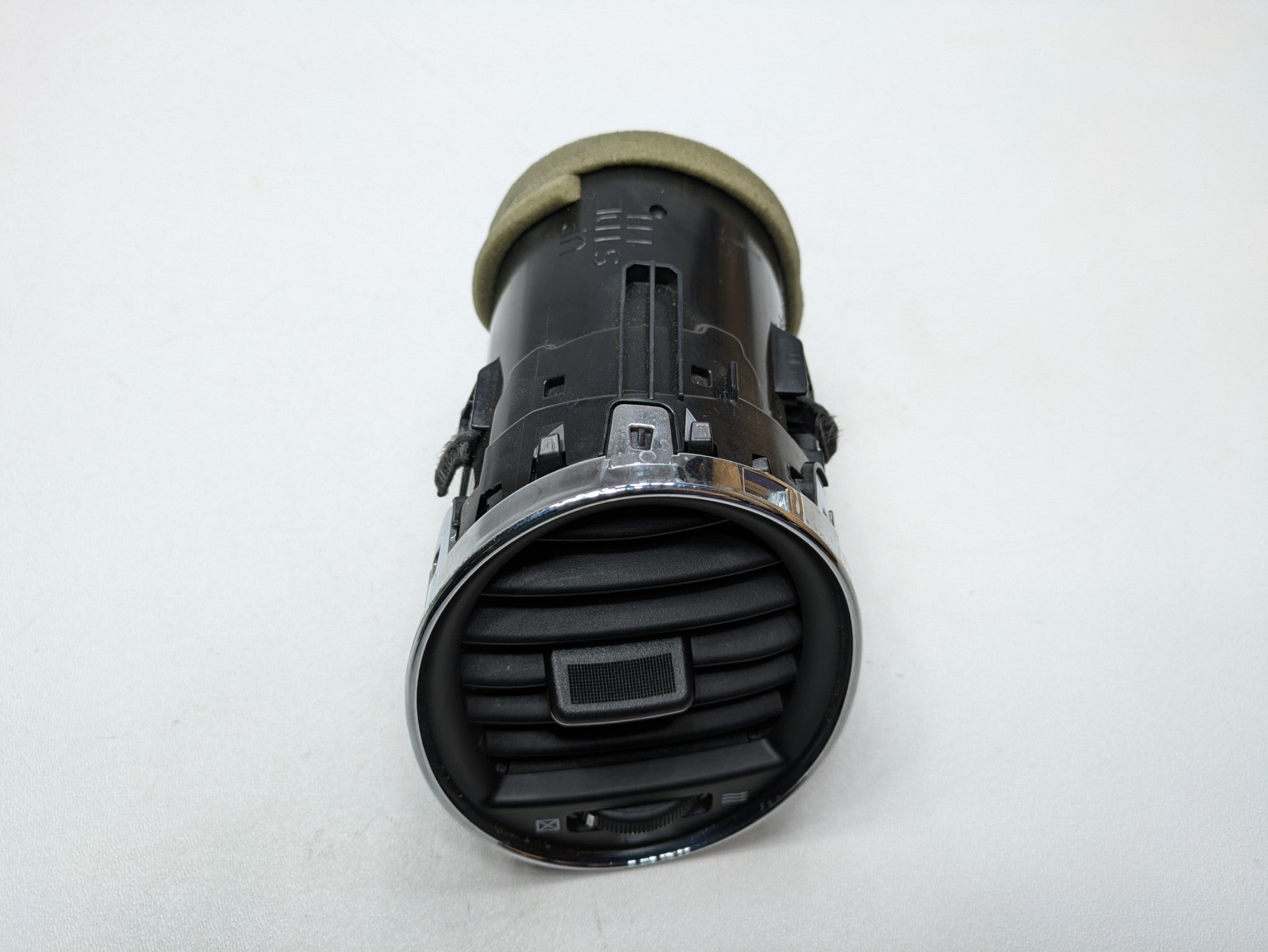2009 - 2011 OEM NISSAN MAXIMA FRONT LEFT DRIVER SIDE DASH AC HEATER AIR VENT