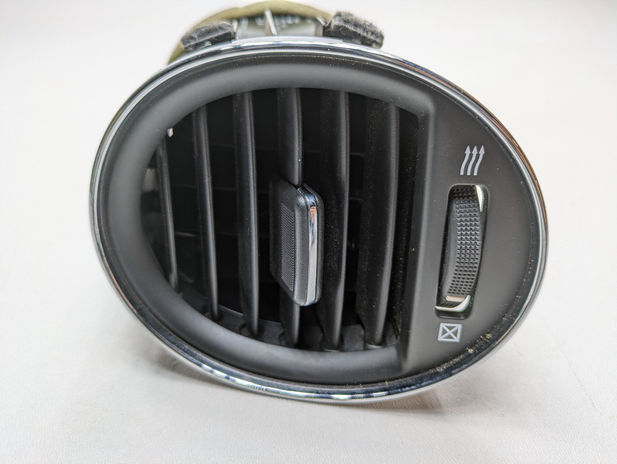 2009 - 2011 OEM NISSAN MAXIMA FRONT LEFT DRIVER SIDE DASH AC HEATER AIR VENT