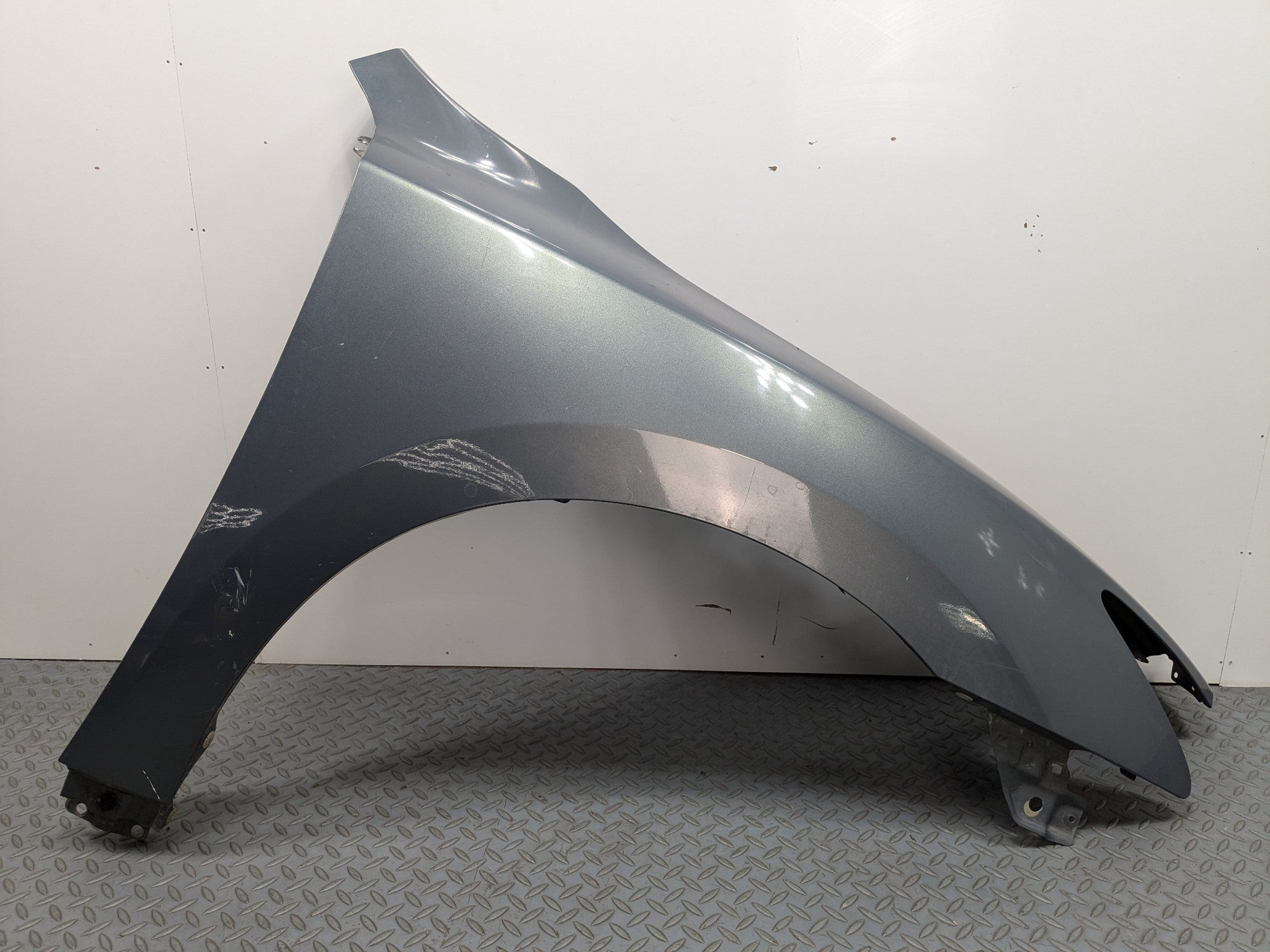 2009 - 2011 OEM NISSAN MAXIMA FRONT RIGHT PASSENGER SIDE FENDER COVER PANEL