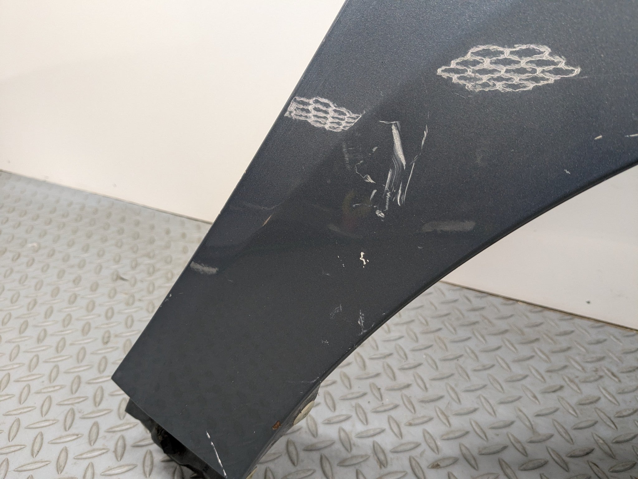 2009 - 2011 OEM NISSAN MAXIMA FRONT RIGHT PASSENGER SIDE FENDER COVER PANEL