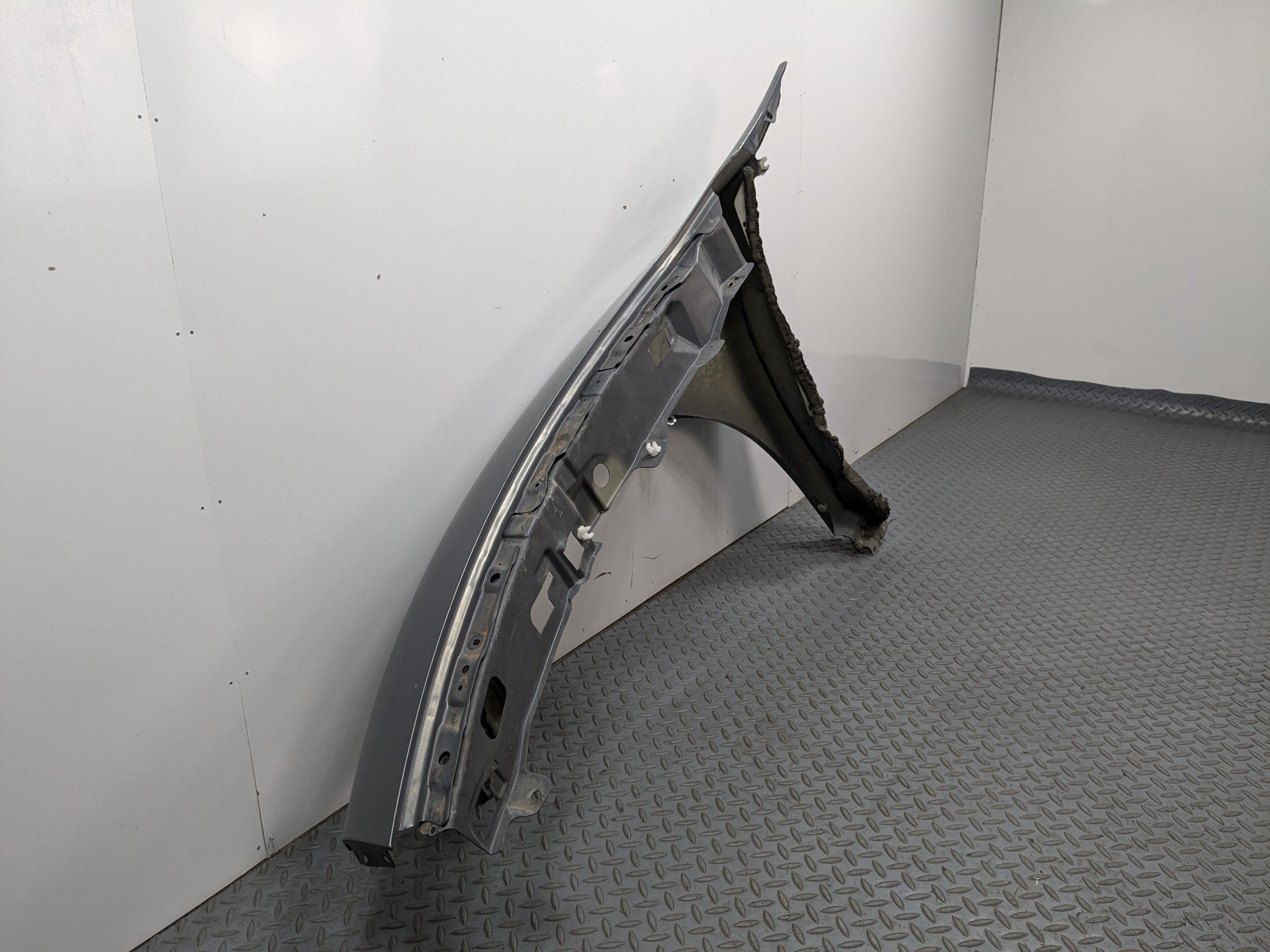 2009 - 2011 OEM NISSAN MAXIMA FRONT RIGHT PASSENGER SIDE FENDER COVER PANEL