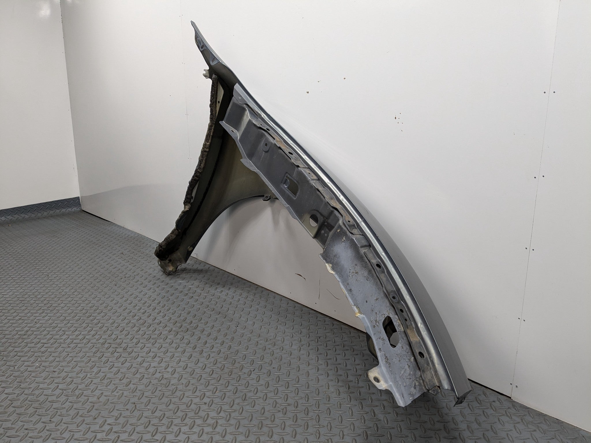 2009 - 2011 OEM NISSAN MAXIMA FRONT LEFT DRIVER SIDE FENDER COVER PANEL