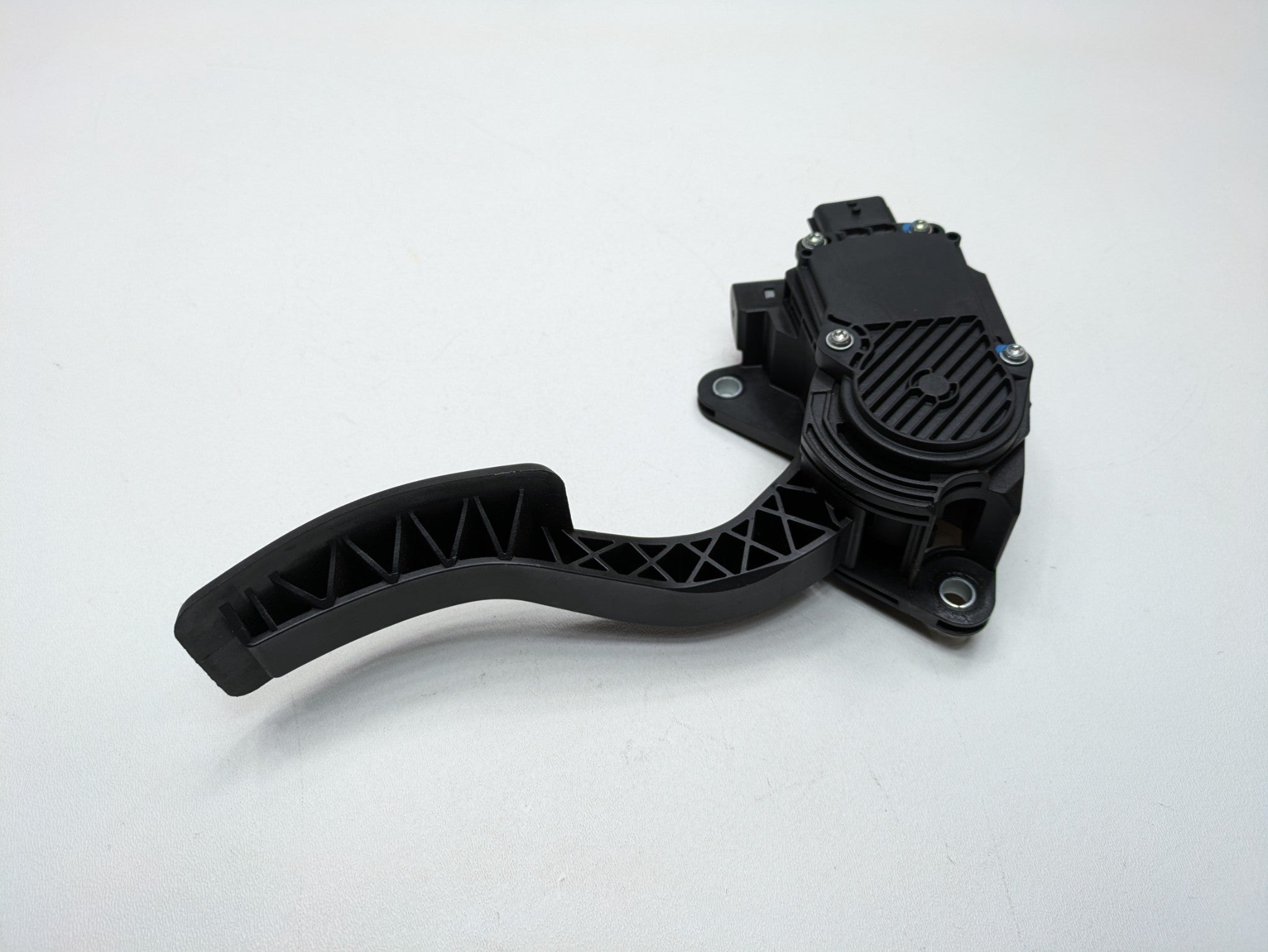 2009 - 2011 OEM NISSAN MAXIMA ACCELERATOR GAS THROTTLE PEDAL SENSOR UNIT BLACK